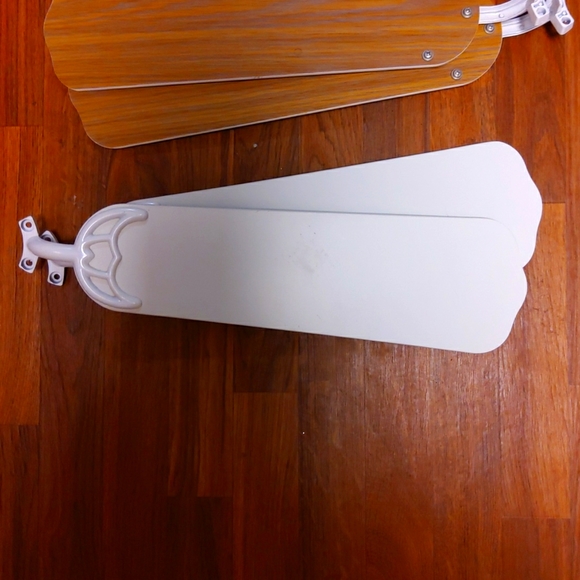 Ceiling Fan - Picture 2 of 8